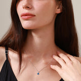 FANCIME “Everbloom” Pendentif en Topaze de Décembre en Or Blanc 14K avec Chaîne en Argent Sterling
