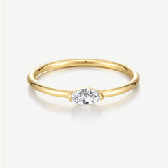 Bague solitaire marquise en diamant cultivé en laboratoire de 0,12 ct en or jaune 14K