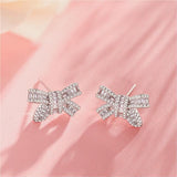 Boucles d'oreilles en argent sterling à clou en forme de nœud "Honey Doll" FANCIME