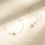 "Infinite Embrace" Bracelet en argent sterling avec citrine, symbole de l'infini, pierre de naissance de novembre