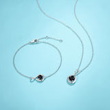 Bracelet en argent sterling avec symbole infini en onyx noir "Étreinte Infinie"