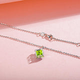 FANCIME "Rêve de princesse" Collier en argent sterling avec péridot, pierre carrée d'août