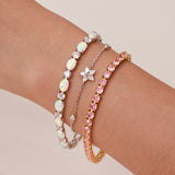 "Glamour Radiance" Bracelet en argent sterling avec opale blanche taillée fantaisie, pierre de naissance d'octobre