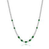 "Glamour Radiance" Collier en argent sterling avec émeraude taillée fantaisie de mai
