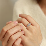 Bague en argent sterling Moissanite en taille ronde à trois pierres FANCIME