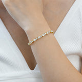 "Radiance Glamour" Bracelet Tennis en Argent Sterling Zircon Cubique Taillé en Oval Taille Fantaisie Pierre de Naissance d'Avril