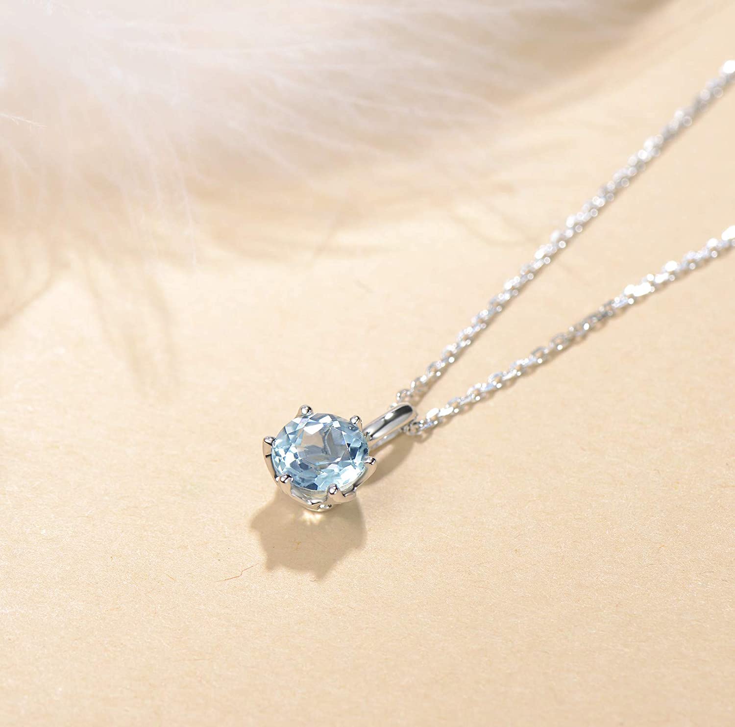 FANCIME Genuine Aquamarine Solitaire 14K White Gold Necklace Detail